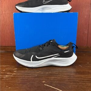 Nike Air Zoom Pegasus 37 Shield Black Pure Platinum Size 11